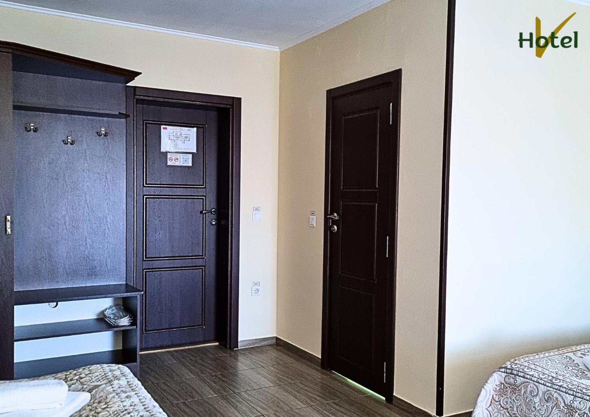 Готель "Валерія" Novoselytsya  Exterior photo